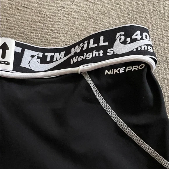 Off-White Nike. Flash - Picture 4 of 5